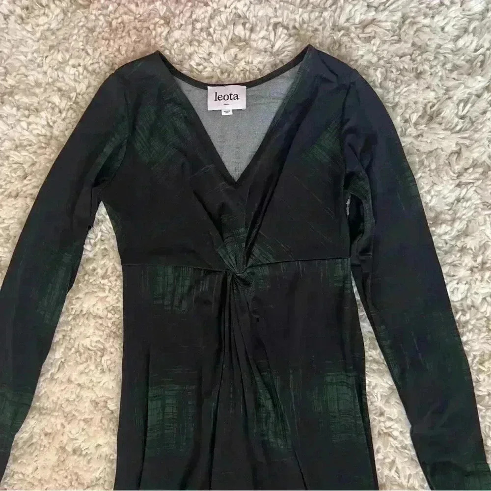 Leota Black & Green Women’s Long Sleeves Dress